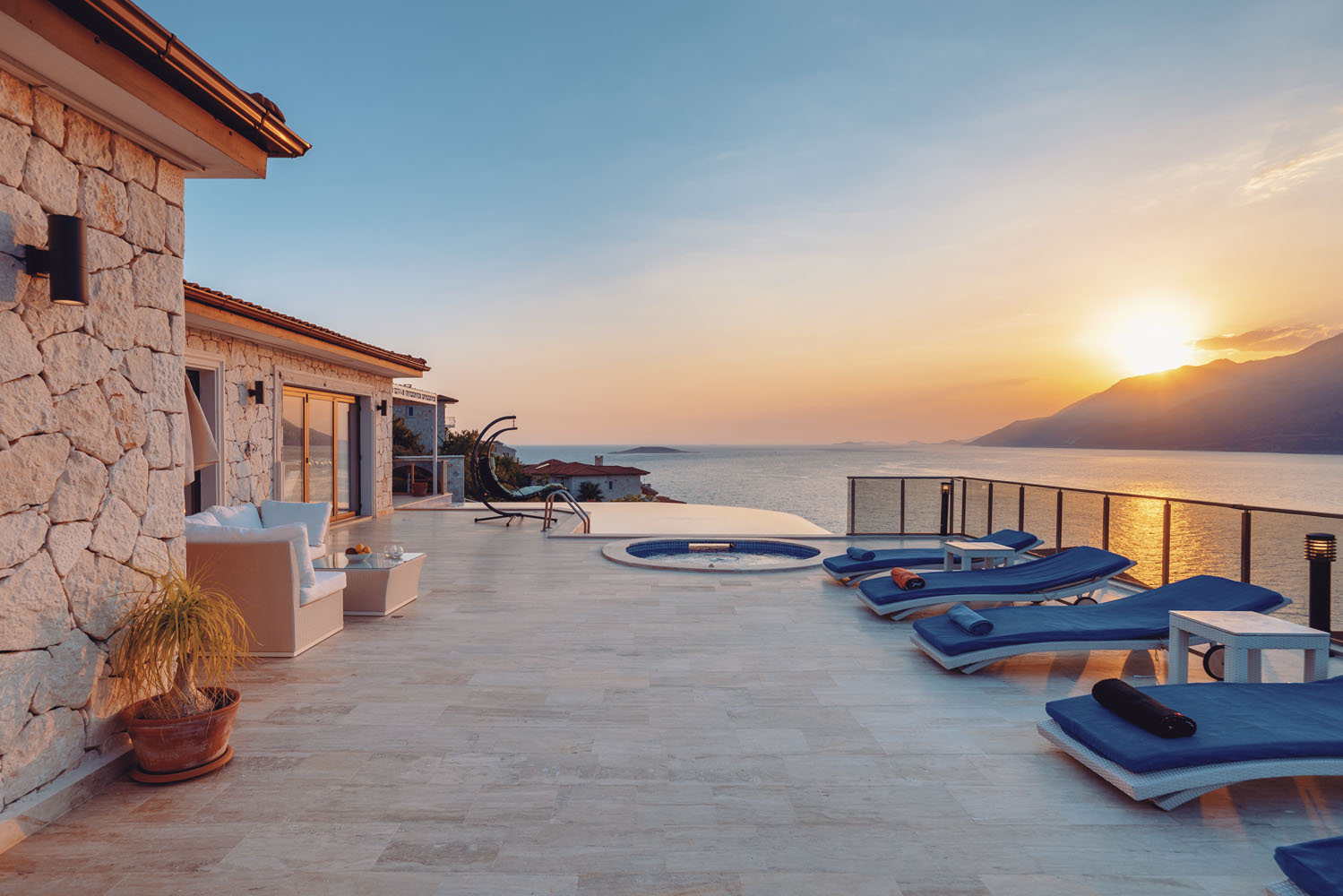 DB-Evening-sunset-over-terrace