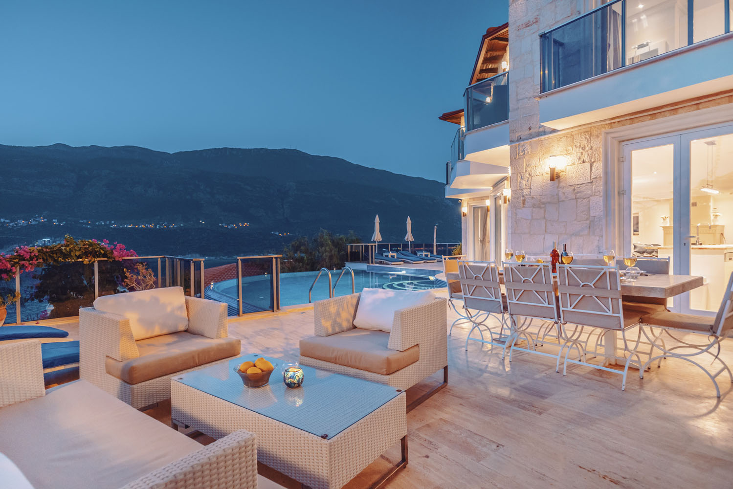 TB-Villa-terrace-1-evening-1